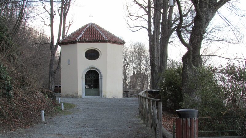 Una cappella del Sacro Monte di Crea, lungo la salita verso il santuario